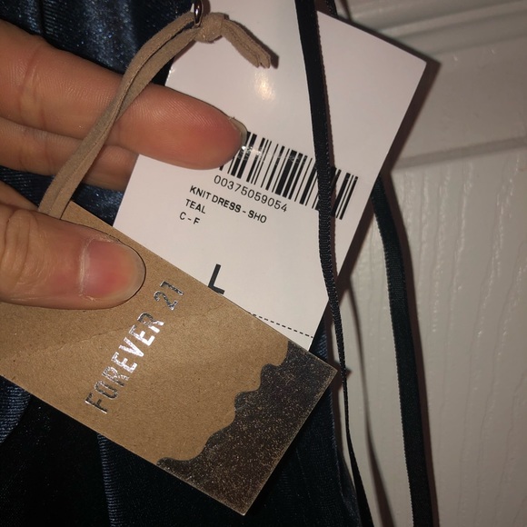 Forever 21 Velvet Formal Dress - Picture 3 of 8